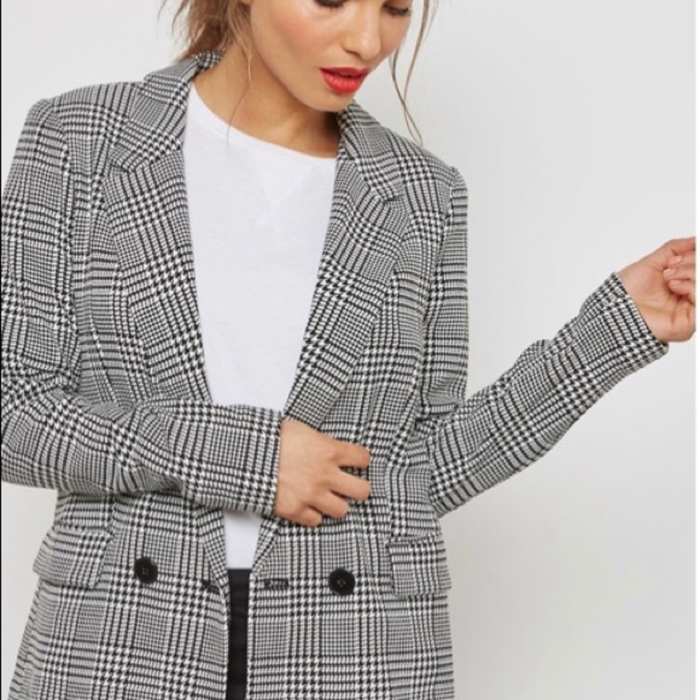 ONE DAY SALE Forever 21 Houndstooth blazer